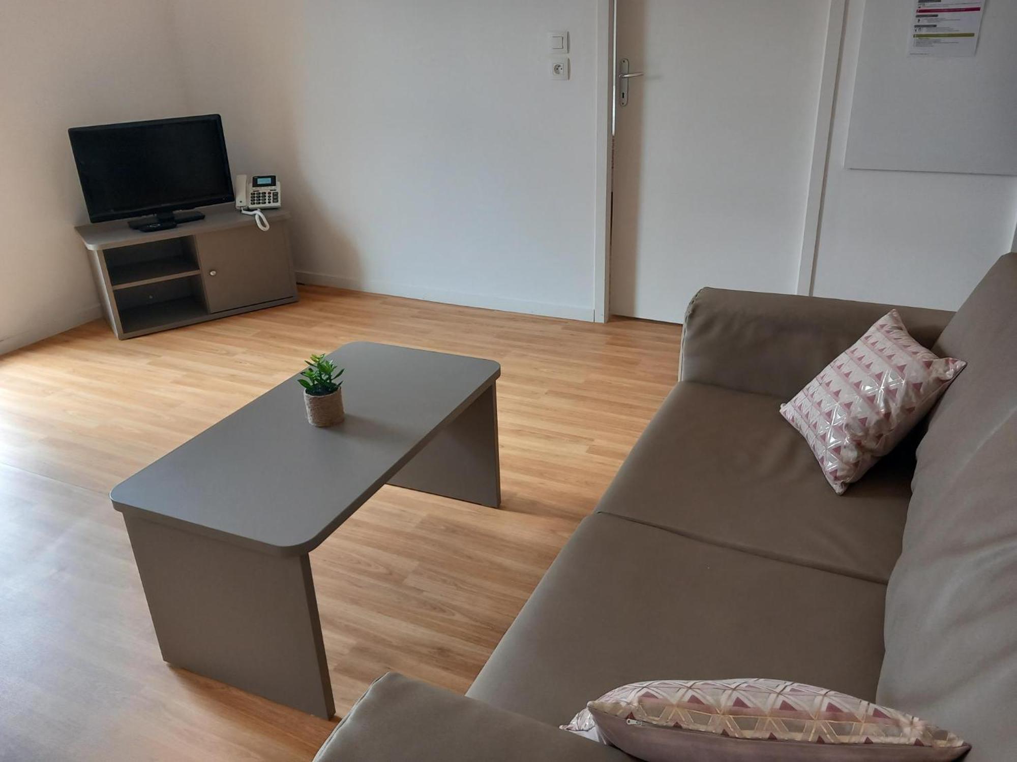 Residence Services Seniors Espace Et Vie Le Mans Ngoại thất bức ảnh
