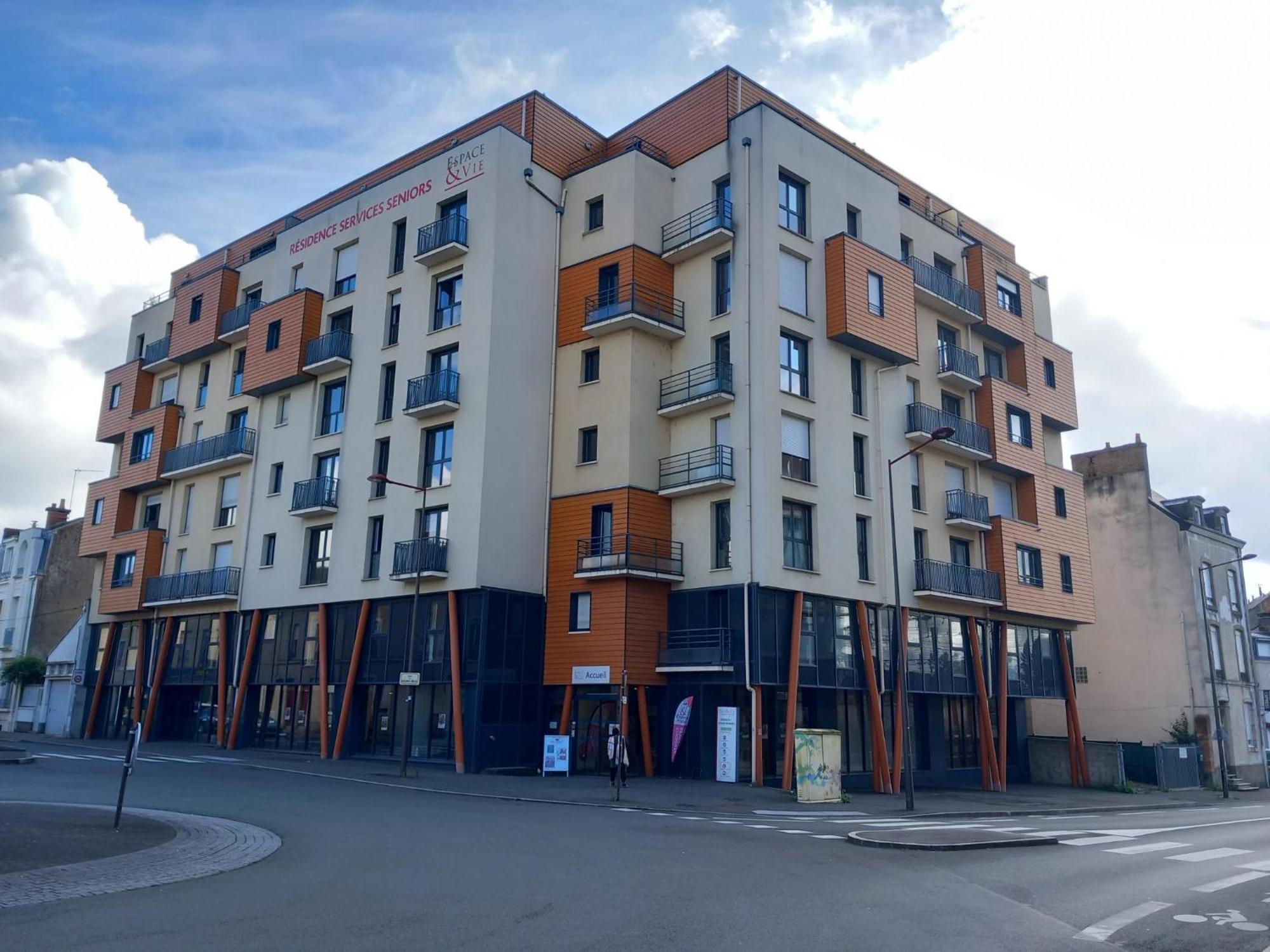 Residence Services Seniors Espace Et Vie Le Mans Ngoại thất bức ảnh